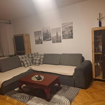 Zg Zapad Apartment ซาเกร็บ ภายนอก รูปภาพ