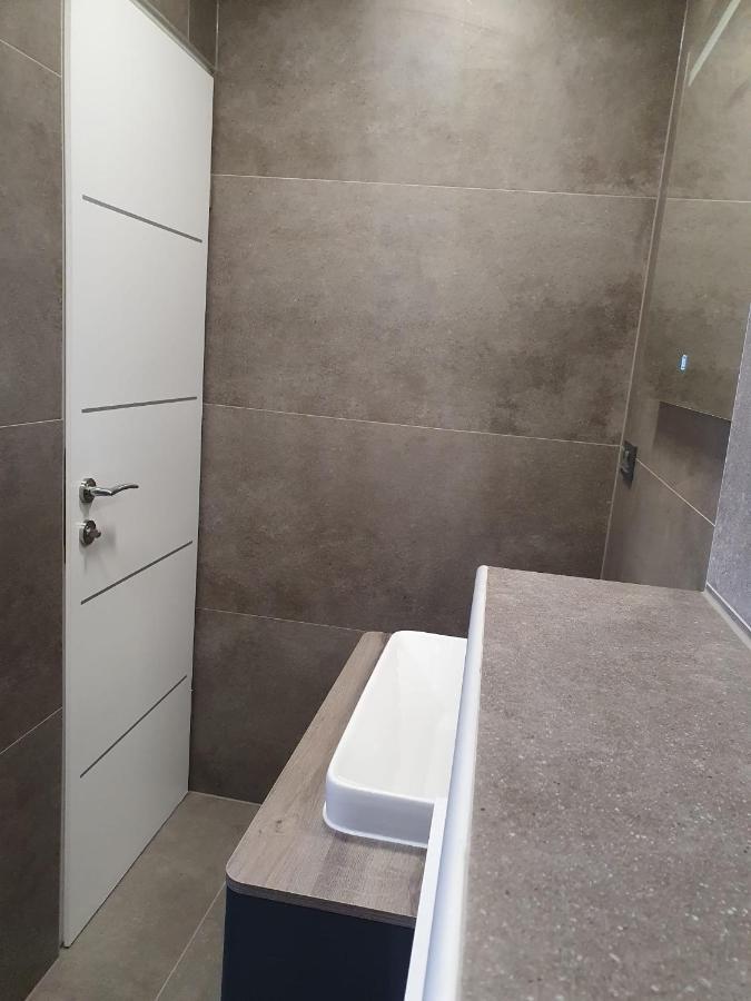Zg Zapad Apartment ซาเกร็บ ภายนอก รูปภาพ