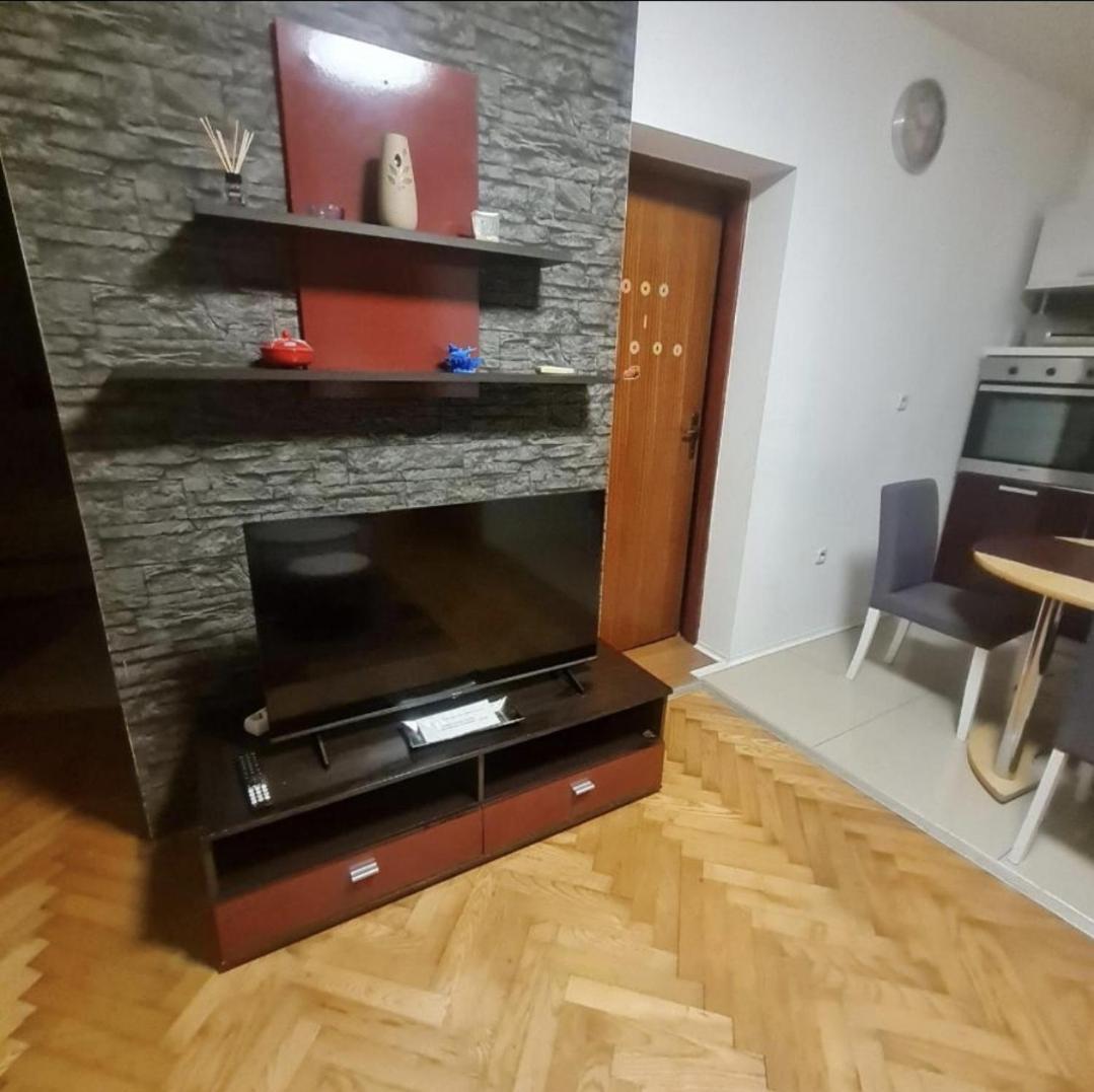 Zg Zapad Apartment ซาเกร็บ ภายนอก รูปภาพ