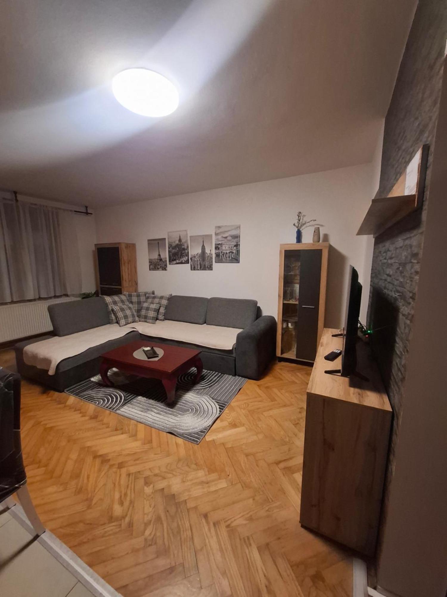 Zg Zapad Apartment ซาเกร็บ ภายนอก รูปภาพ