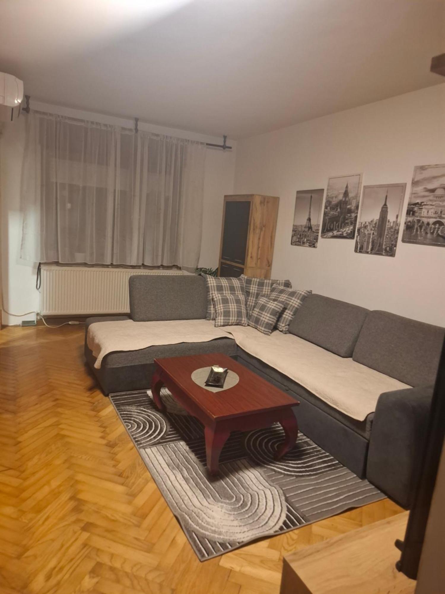 Zg Zapad Apartment ซาเกร็บ ภายนอก รูปภาพ