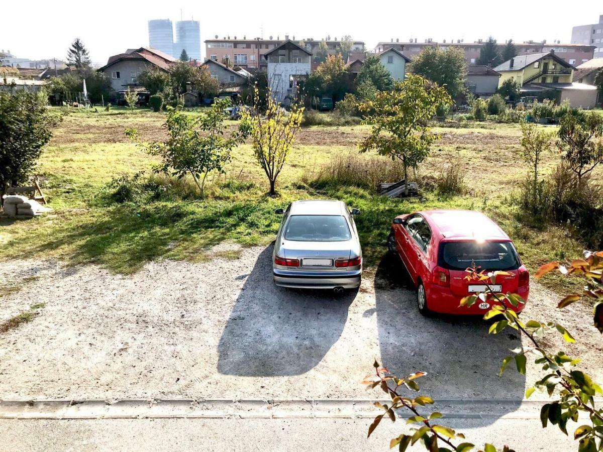 Zg Zapad Apartment ซาเกร็บ ภายนอก รูปภาพ